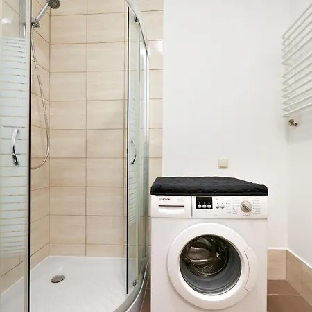 квартира для вас карла мікльоша 7 Apartment