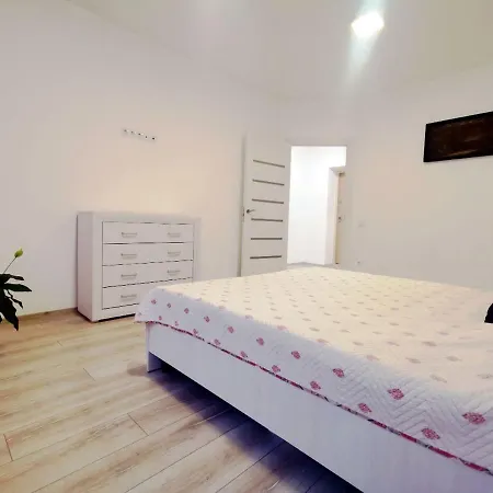 Apartment квартира для вас карла мікльоша 7 Lviv